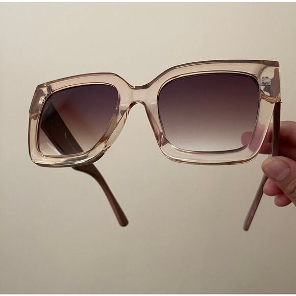 New Kurt Geiger London Womens Crystal Tan/Brown Gradient Square Sunglasses - Picture 5 of 15